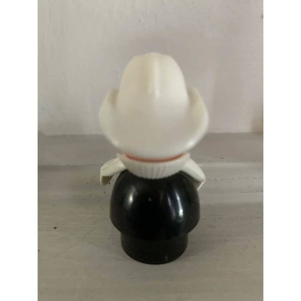 Vintage Fisher Price Little People Fireman White Hat & Arms